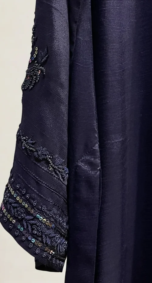 Pakistani clothing Designer Naureen Jamal