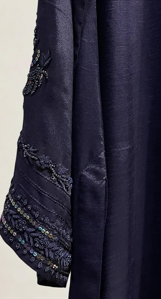 Pakistani clothing Designer Naureen Jamal