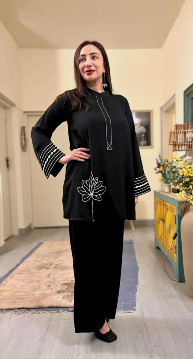 Anoushay Ashraf Ivory Black Fashion
