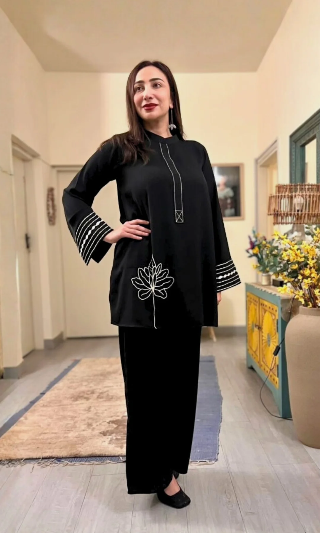 Anoushay Ashraf Ivory Black Fashion
