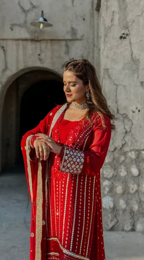 Alisha-Sajjal-wearing-Naureen-Jamal