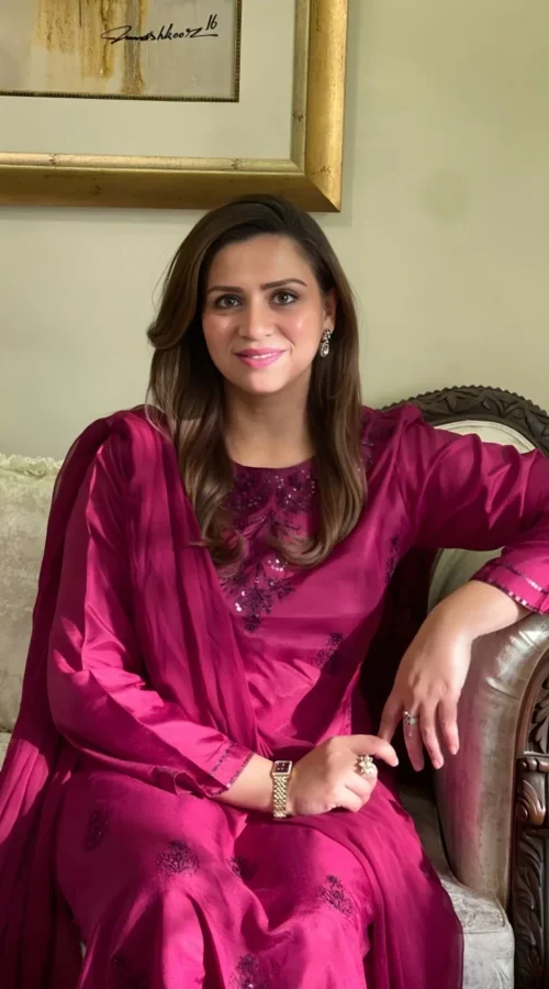 Culinary-home-by-Aqsa-wearing-Naureen-Jamal