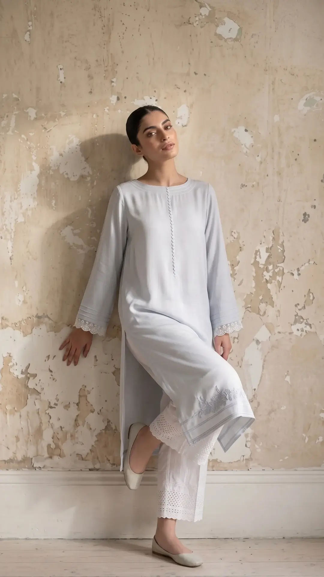Linen by Naureen Jamal